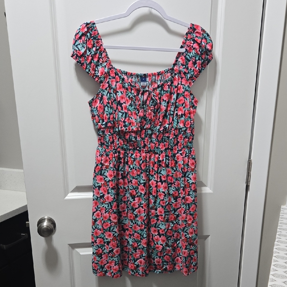 Like New! Women's Old Navy Summer Dress Size Medium